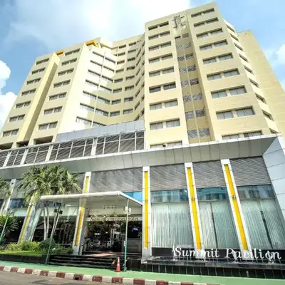 Summit Pavilion Hotel