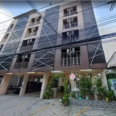 พีเพลส