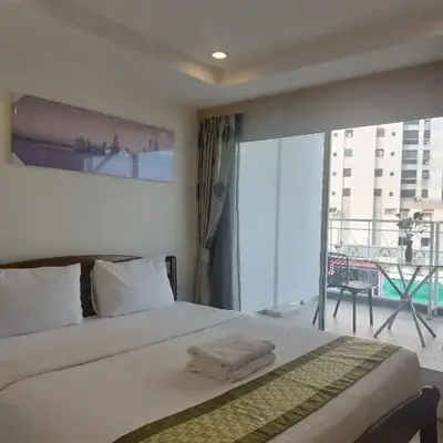 V Check inn Sukhumvit 22