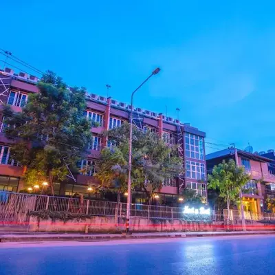 Nest n Rest Hotel